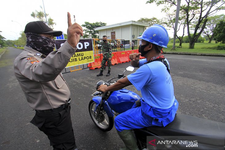 Karantina wilayah di Indramayu 