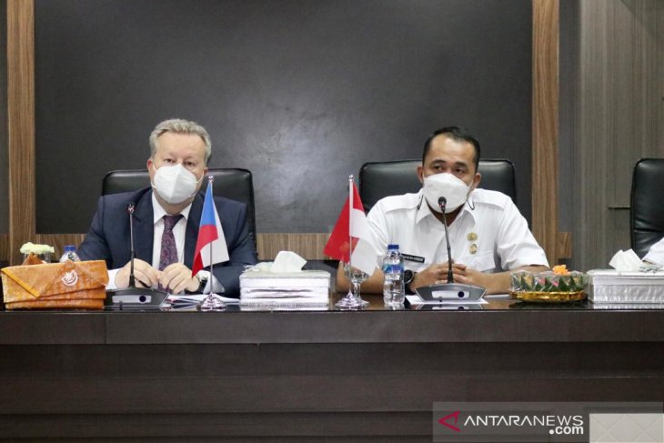 Menteri LH Ceko jajaki kerja sama dengan Pemkot Medan