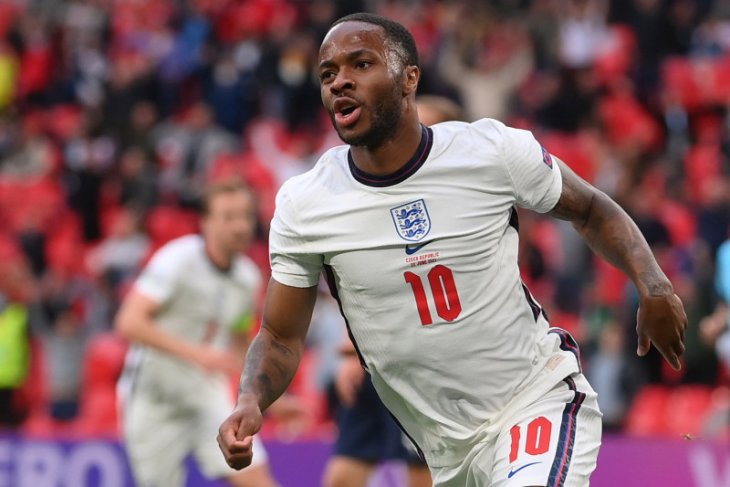 Sterling kembali cetak gol saat Inggris kalahkan Ceko 1-0