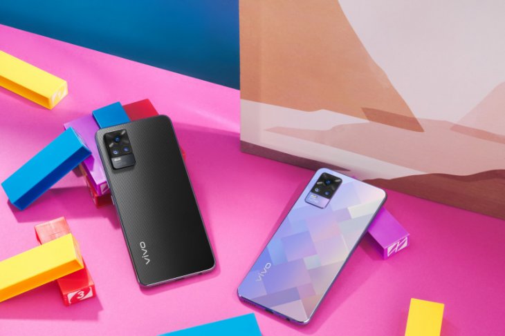 Ponsel vivo luncurkan V21 versi reguler