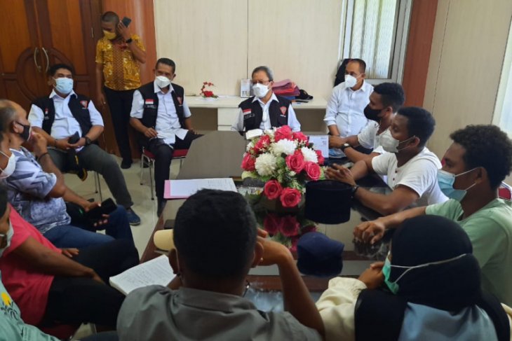 Pemkot Ambon tetap bongkar pasar Mardika realisasi revitalisaasi