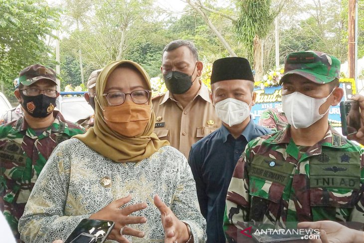 Ade Yasin percayakan pembangunan jembatan di Kabupaten Bogor pada TNI
