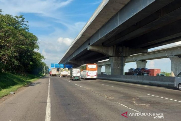 Jasa Marga lakukan pemeliharaan di dua titik Jalan Tol Jakarta-Cikampek