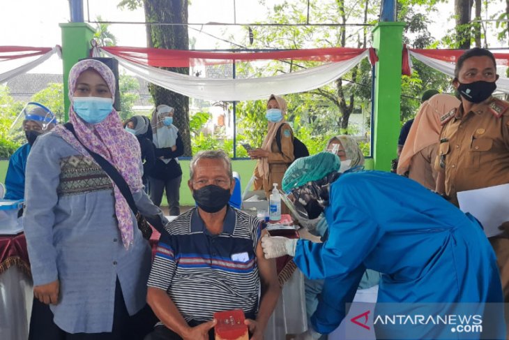 Satgas COVID-19 Jambi siapkan 46.230 vial vaksin per hari untuk gerakan sejuta vaksini
