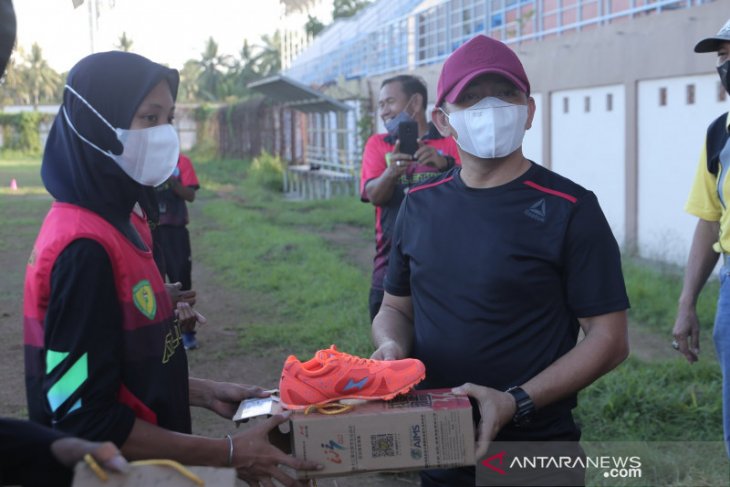 Wabup HSS beri motivasi atlet raih prestasi terbaik dalam POPDA Kalsel