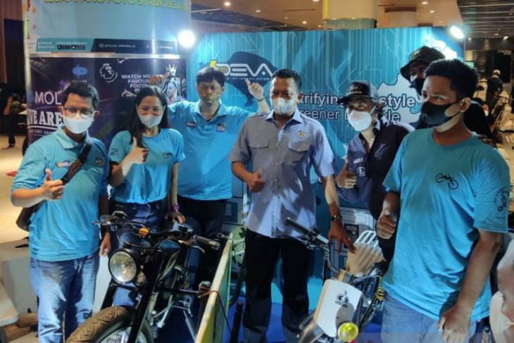 PLN Bali gandeng komunitas populerkan kendaraan listrik