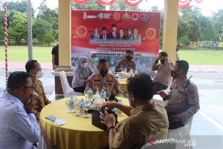 Polres Bangka Tengah gelar vaksinasi COVID-19 secara massal