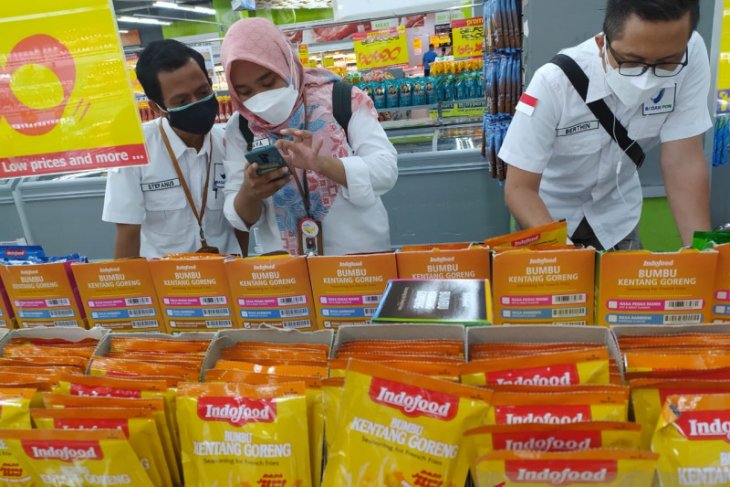 BPOM Pontianak lakukan uji sampel berbagai pangan di Pasar Flamboyan