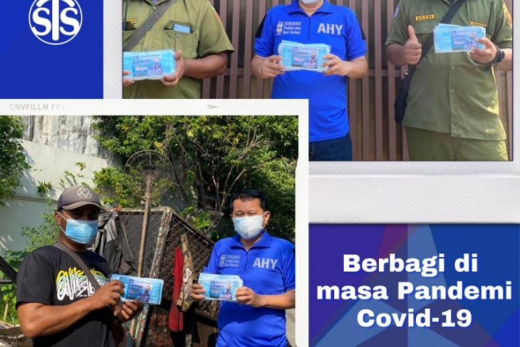 Ketua DPD Demokrat DKI bagikan masker pada Linmas dan pengangkut sampah