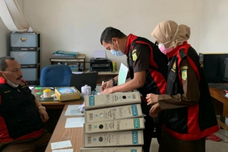 Dugaan korupsi hibah air minum, Kejati Sumut geledah PDAM Simalungun
