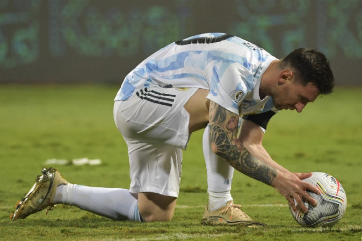 Saat Argentina menikmati Lionel Messi