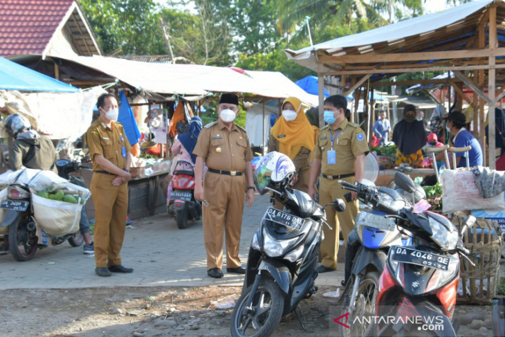 Bupati HSS berikan dukungan untuk Satgas COVID-19