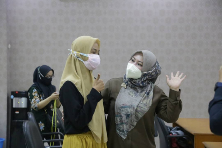 Pemkab Pandeglang beri perhatian terhadap penyandang tunarungu dapat pekerjaan