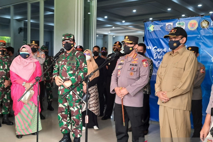 Panglima TNI-Kapolri berikan dukungan moril kepada tenaga kesehatan