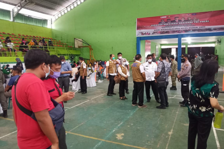 Ratusan warga Binjai ikuti vaksinasi tahap kedua