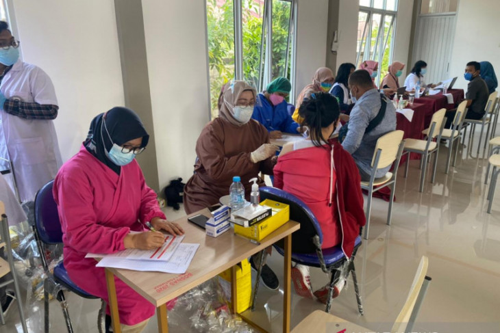 Dinkes Kalbar mulai vaksinasi anak usia 12 - 17 tahun