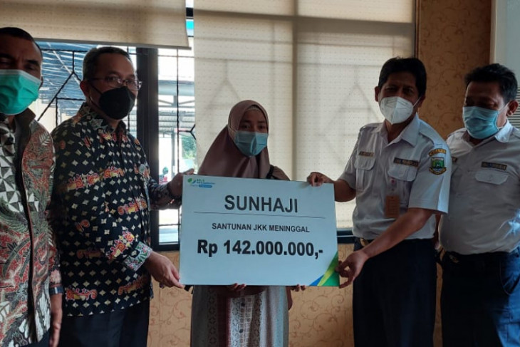 BPJAMSOSTEK Serang Berikan Santunan Rp142 juta kepada Pegawai Dishub Banten