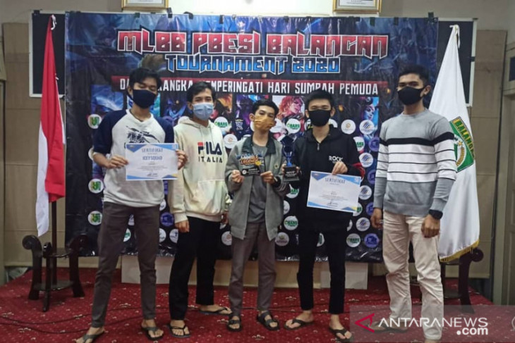 Tim Icey Esport divisi Mobile Legend harumkan nama Balangan