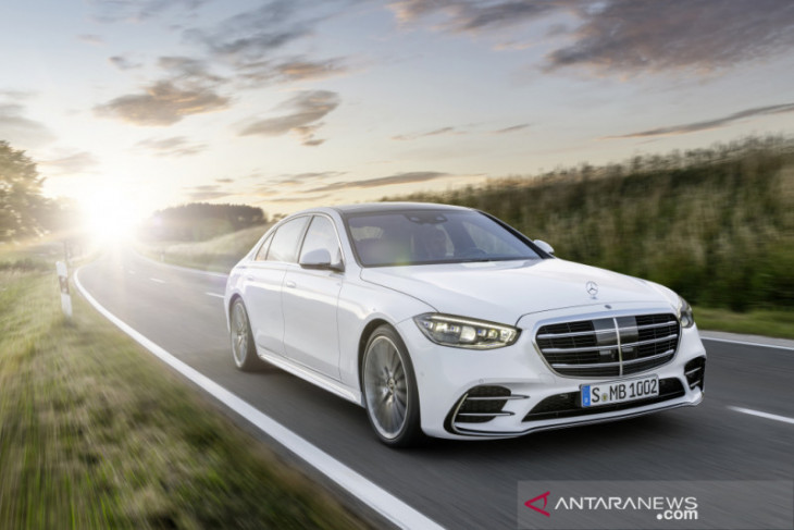 Penjualan Mercedes-Benz Cars naik 25,1 persen