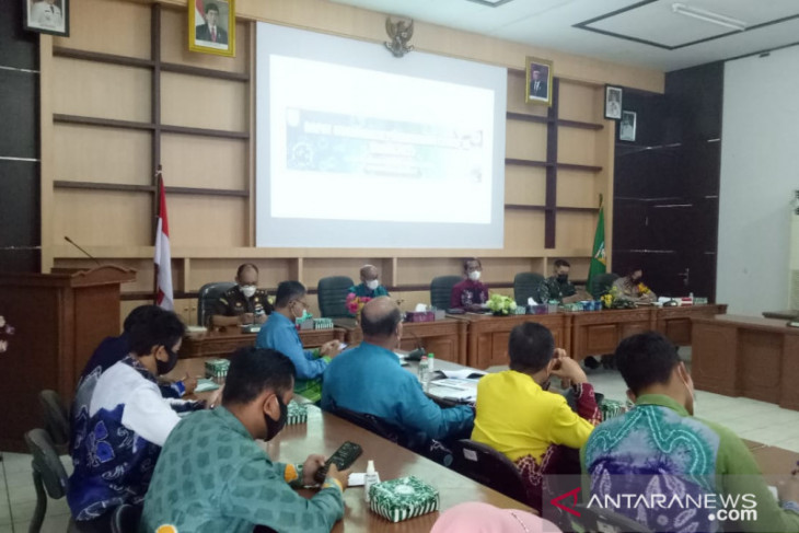 Bupati minta pengiriman vaksin COVID-19 dipercepat