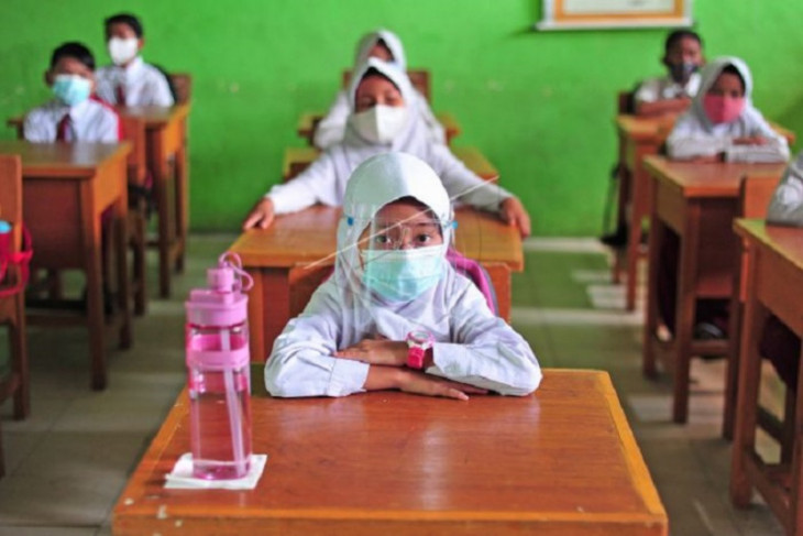 Hari pertama sekolah saat PPKM Mikro di Jambi