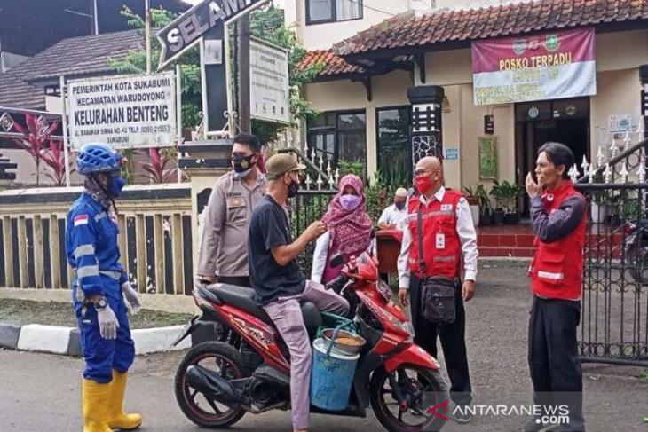 PMI berikan edukasi pentingnya penggunaan masker kepada masyarakat