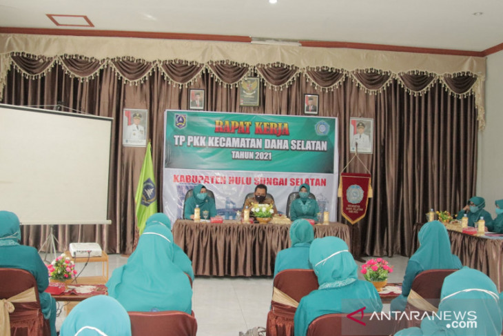31 peserta ikuti raker PKK Kecamatan Daha Selatan