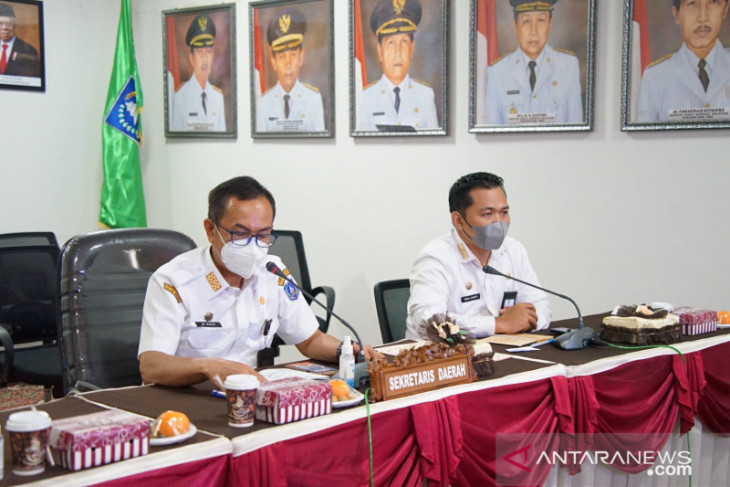 Warga penerima belum divaksin, BLT tahap lima belum disalurkan