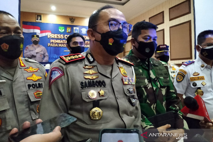 Polisi tidak jaga jalur tikus di penyekatan PPKM Darurat
