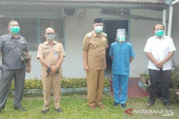 Bengkayang salurkan bantuan obat anti virus untuk RS Serukam