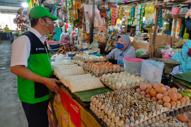 Harga Telur Ayam Di Jember Naik Jelang Idul Adha Antara News Jawa Timur