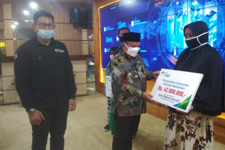 BPJS Ketenagakerjaan Situbondo salurkan santunan peserta pekerja informal