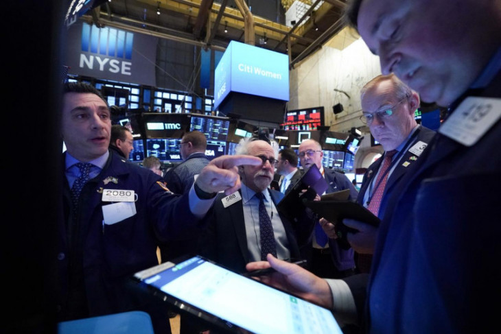 Wall Street dibuka lebih tinggi setelah penjualan ritel AS bangkit
