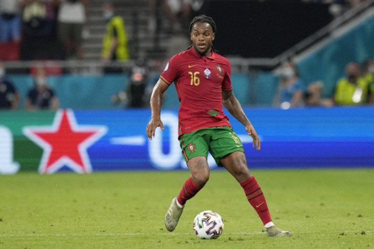 Barca beli Renato Sanches