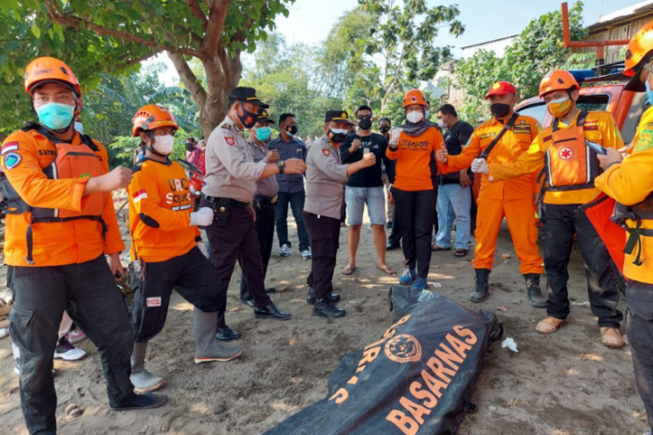 Dua orang tenggelam di Sungai Brantas Kediri, seorang belum ditemukan