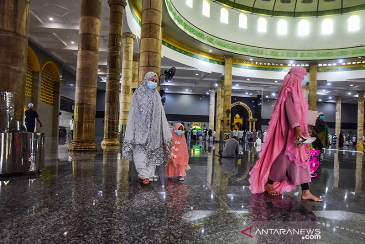 FOTO - Shalat Idul Adha Berjamaah di Masjid Al Fatah Ambon