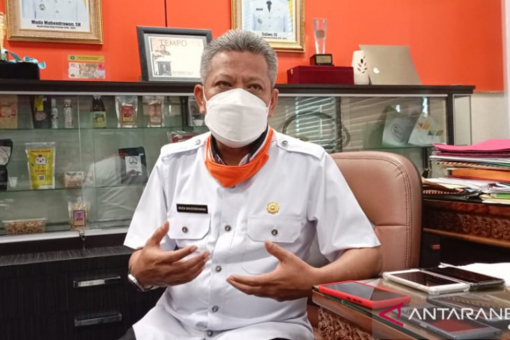 Kubu Raya salurkan 21 ekor hewan Kurban di sembilan kecamatan