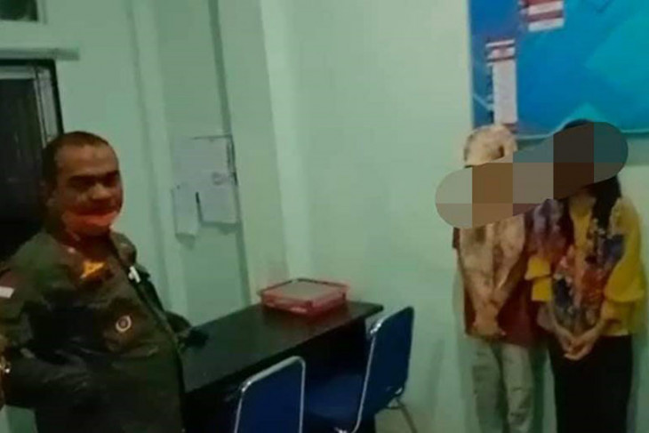 Dua remaja putri ditangkap, sekamar dengan laki-laki tanpa ikatan nikah