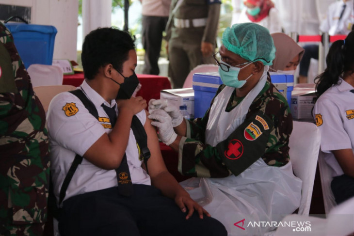 DPRD Medan minta Disdik lakukan terobosan vaksinasi pelajar