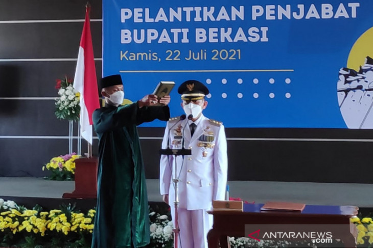 Gubernur Jabar melantik Penjabat Bupati Bekasi (video)