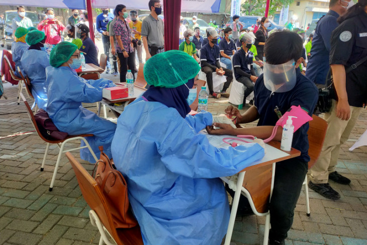 BPJamsostek dukung percepatan vaksinasi COVID-19 pekerja.