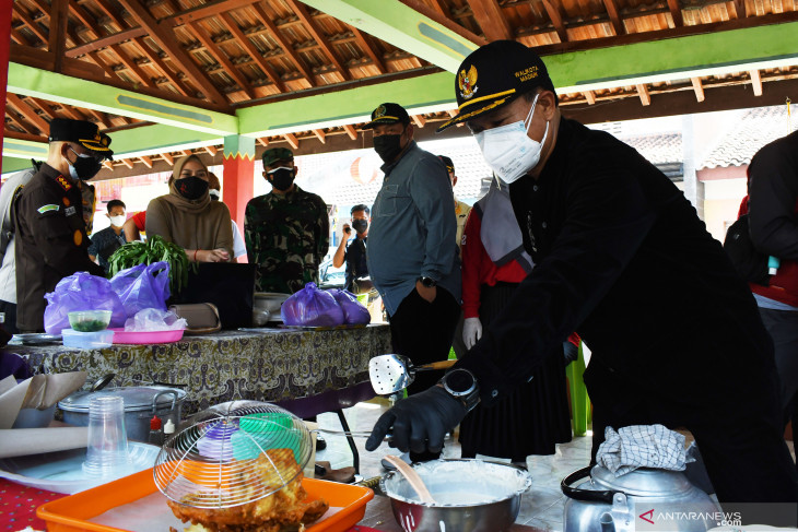 Dapur Umum Untuk Warga Isoman di Madiun