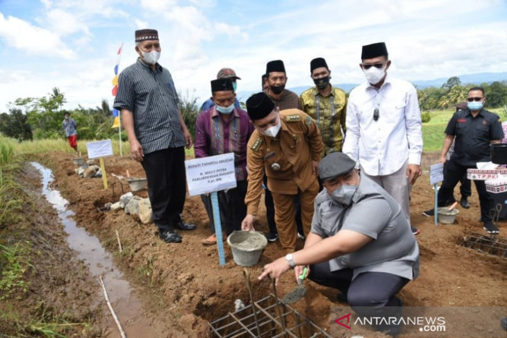 Dolly Pasaribu: Alam Desa Huta Ginjang ibarat