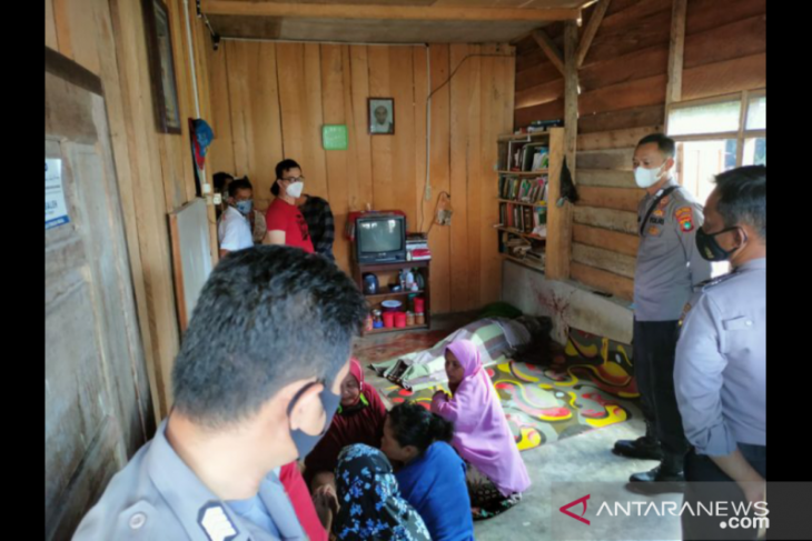 Warga Bangka Tengah ditemukan tewas bersimbah darah
