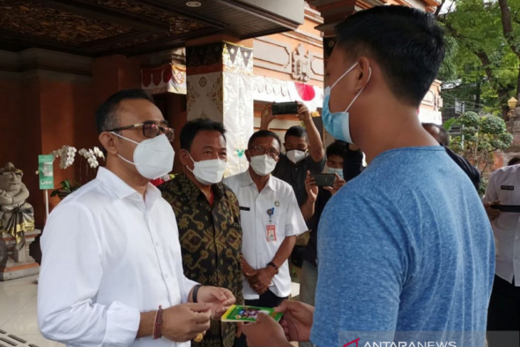 Pemkot Denpasar salurkan BLT untuk masyarakat
