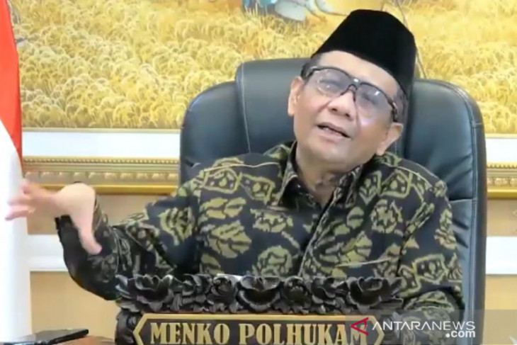 Mahfud: Pemerintah akan terus awasi penyaluran bansos