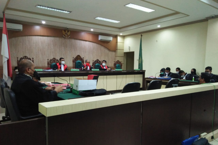 Mantan Direktur RSUD Boejasin dituntut lima tahun penjara