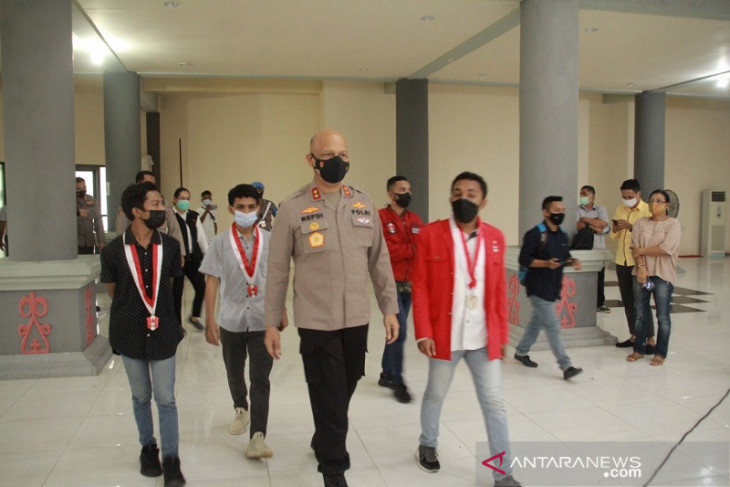 Polda Maluku sasar warga usia 12-17 tahun untuk vaksinasi COVID-19 begini penjelasannya