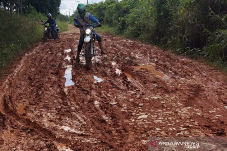 Wonorejo dapatkan mobil ambulan melalui Pokran