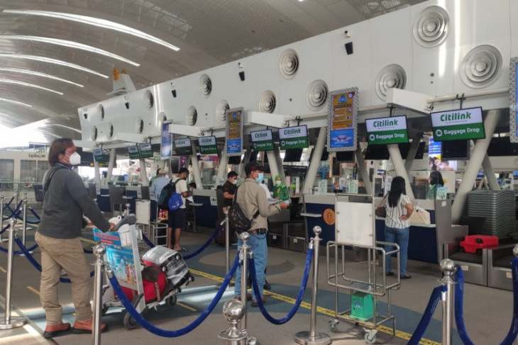 Penumpang di Bandara Kualanamu wajib unduh aplikasi PeduliLindung